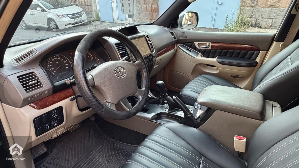 Toyota Land Cruiser Prado - image 5