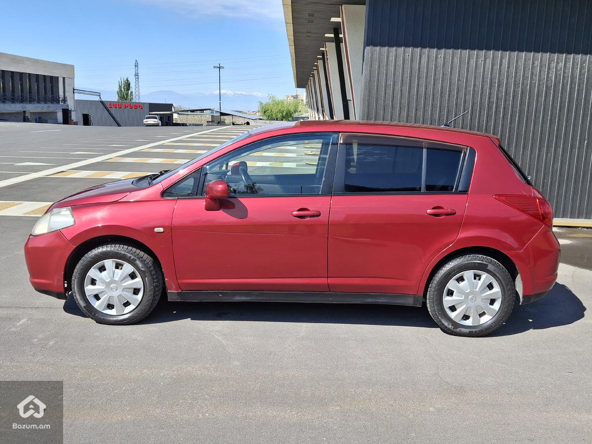 Nissan Tiida idealana vichak Anteriii - image 8