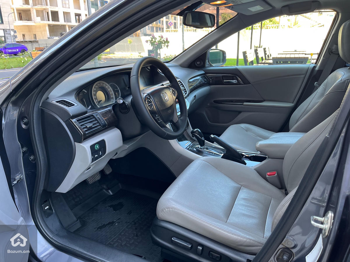 Honda Accord  - image 5