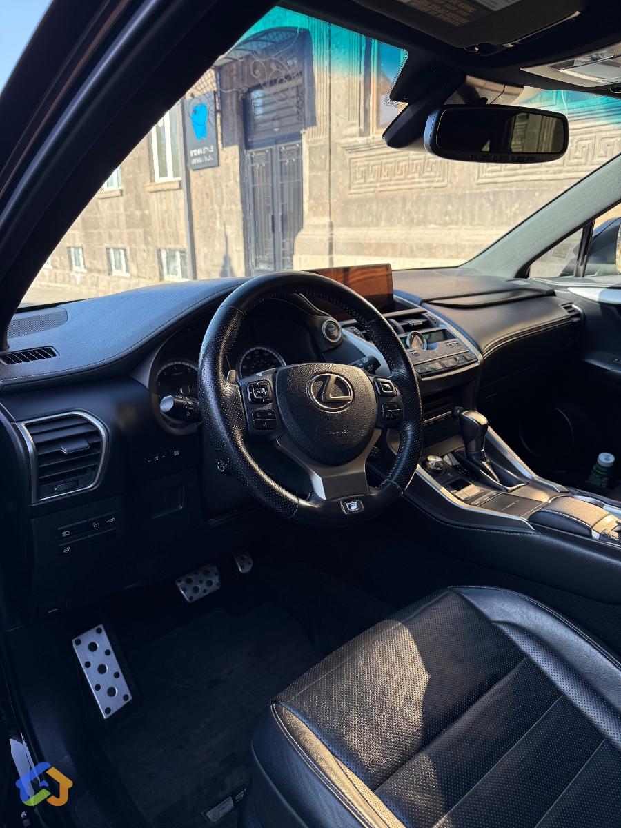 Lexus NX300 F Sport - image 4