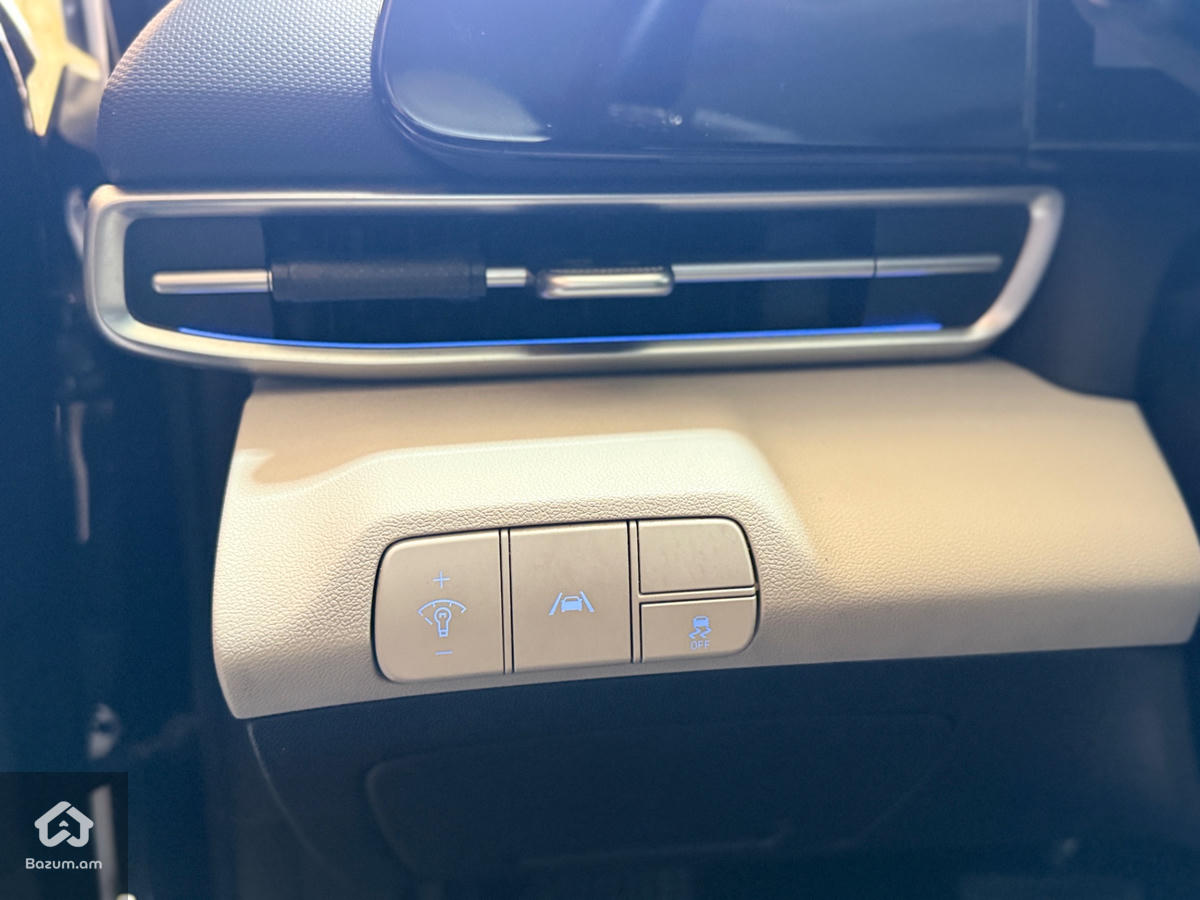 Hyundai Elantra Limited 2021 - image 11