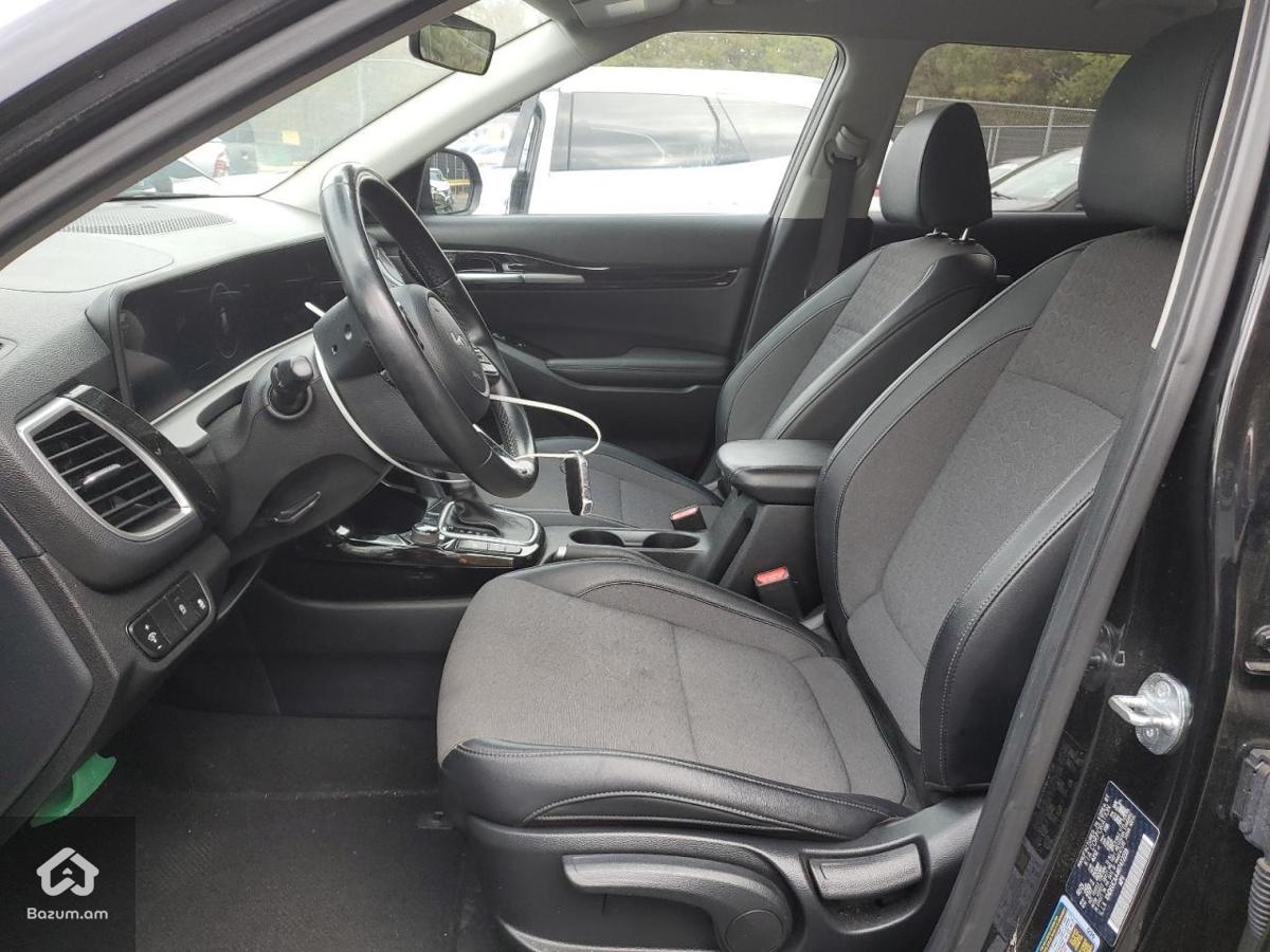 Kia Seltos 2023 - image 10