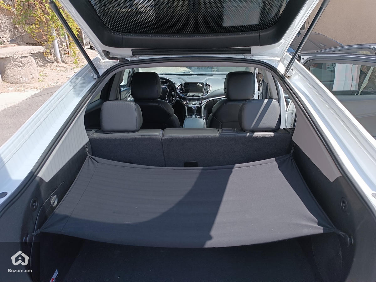 Chevrolet Volt 2 Premier .2017/2016 - image 18