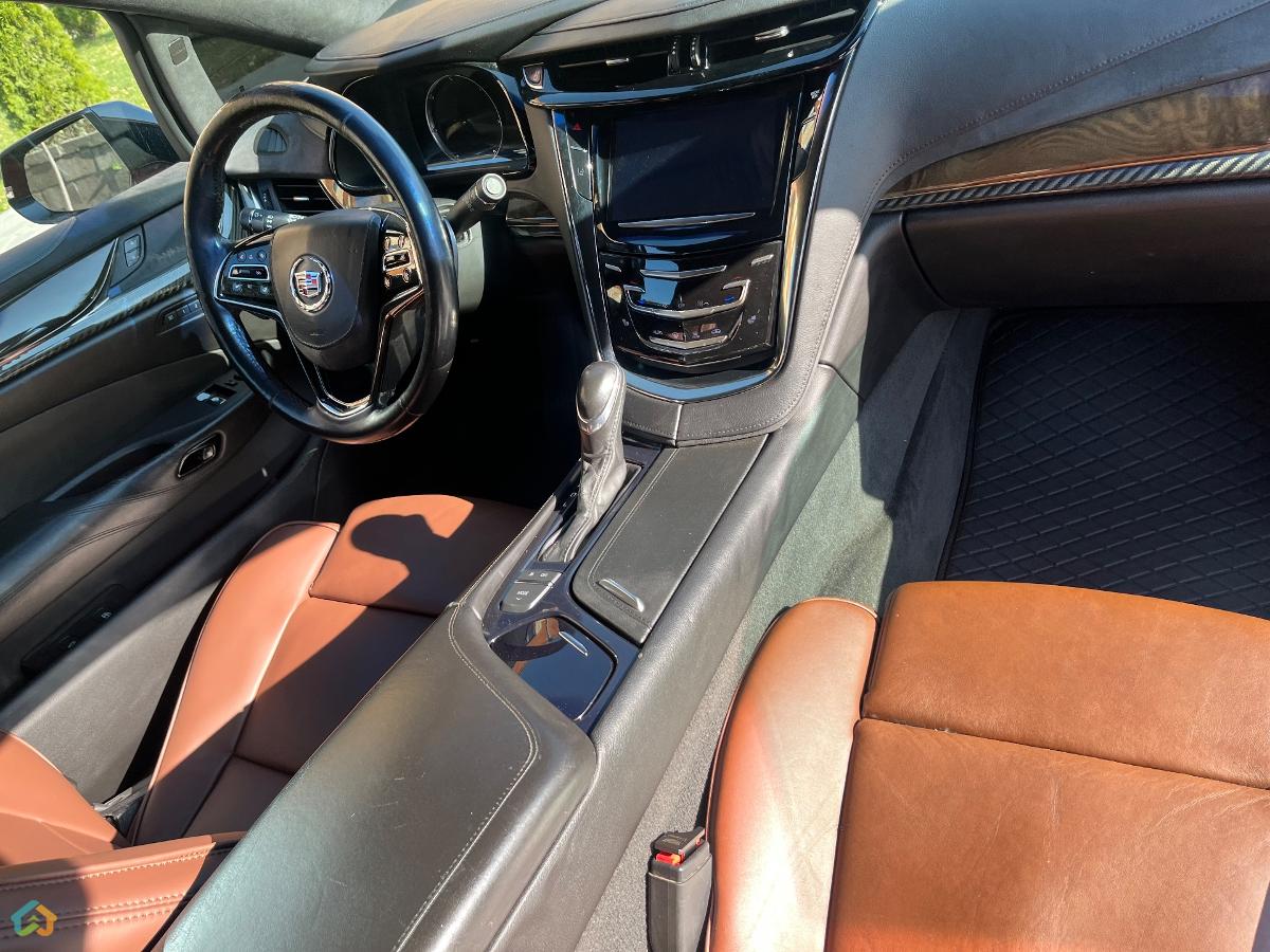 CADILLAC ELR - image 9