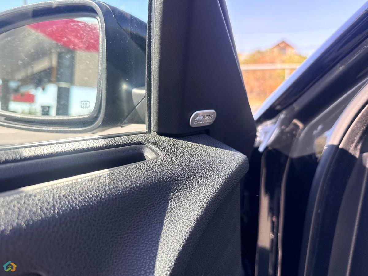 Dodge Charger ST  - image 7