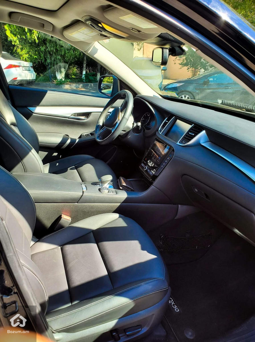 INFINITI QX50 AWD - image 6