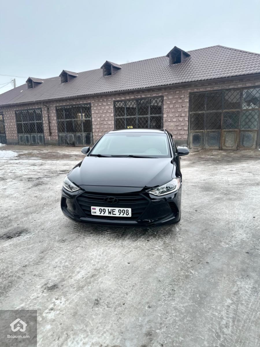 Hyundai Elantra - image 1