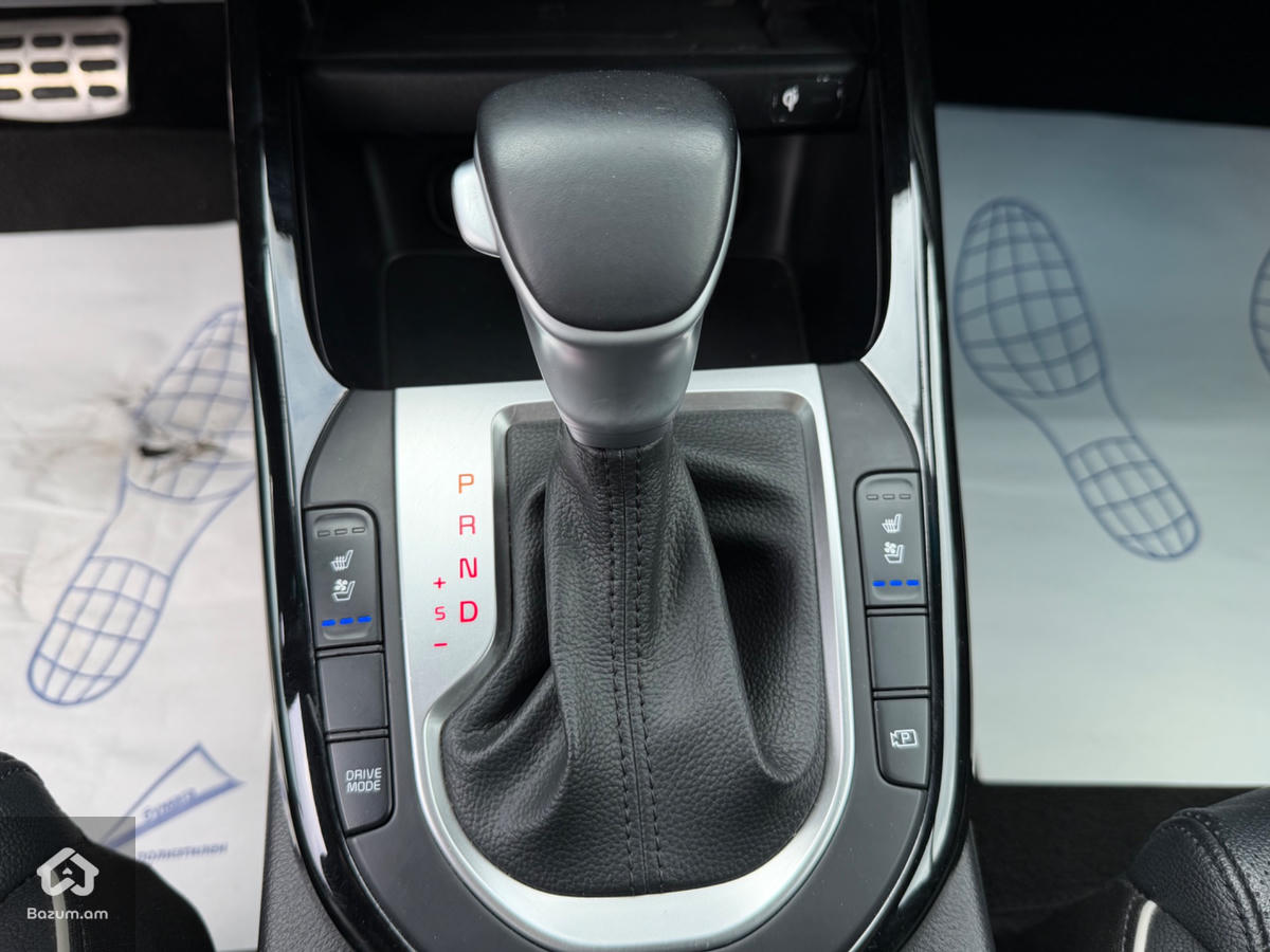 Kia Forte GT-Line Premium - image 12