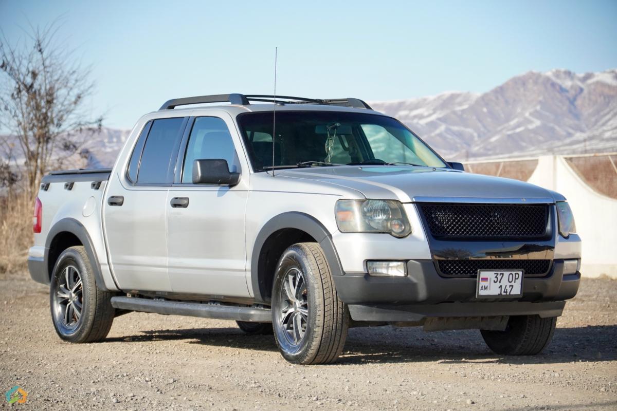 Ford Explorer Pickup Sport Truck - image 3