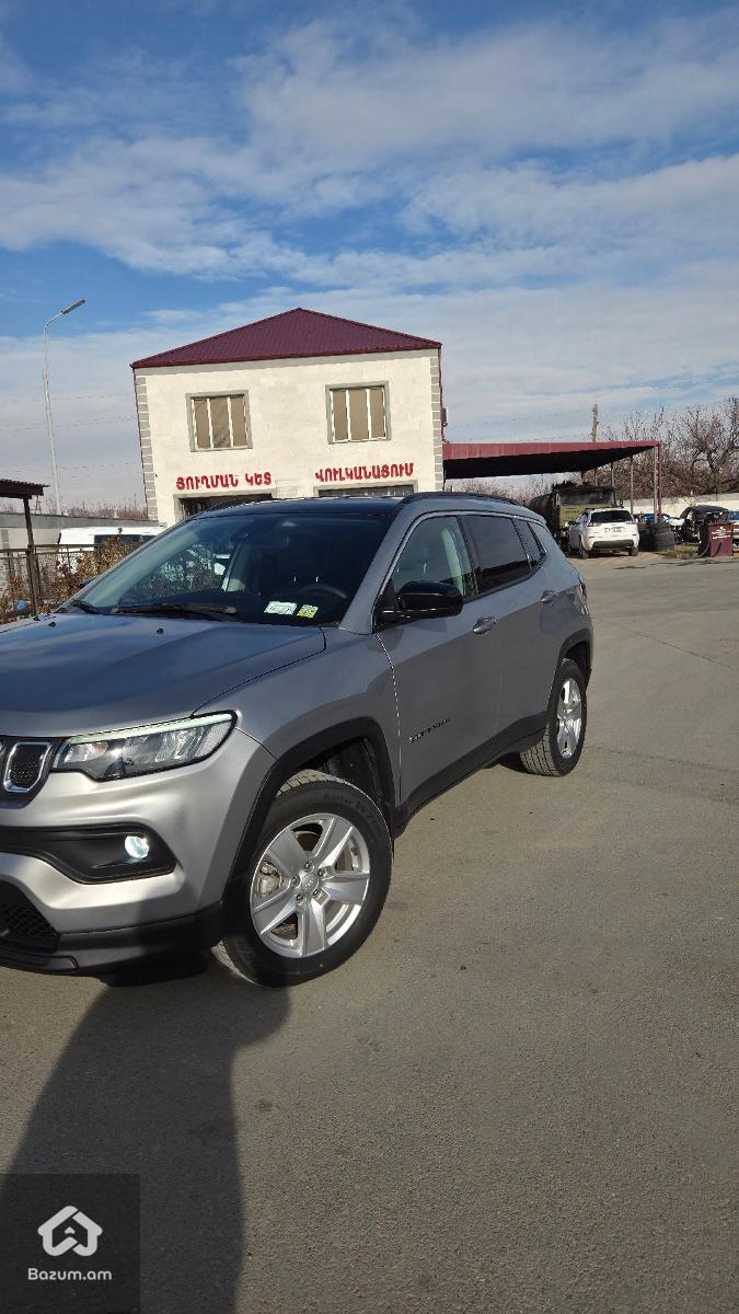 Jeep Compass - image 2