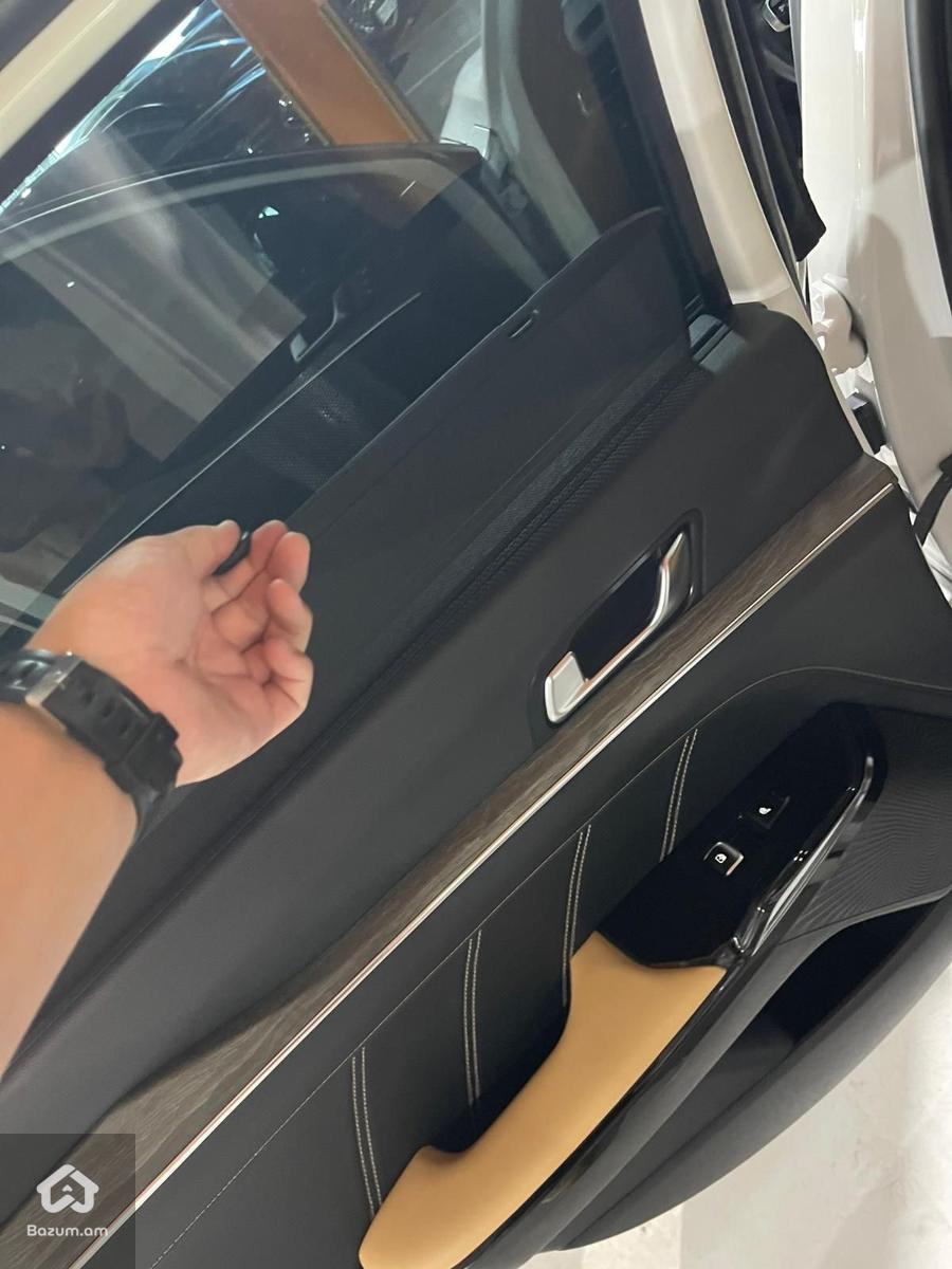 Kia K5 HYBRID - image 36