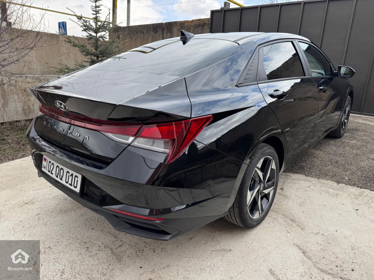 2023 HYUNDAI ELANTRA SEL PLUS - image 4