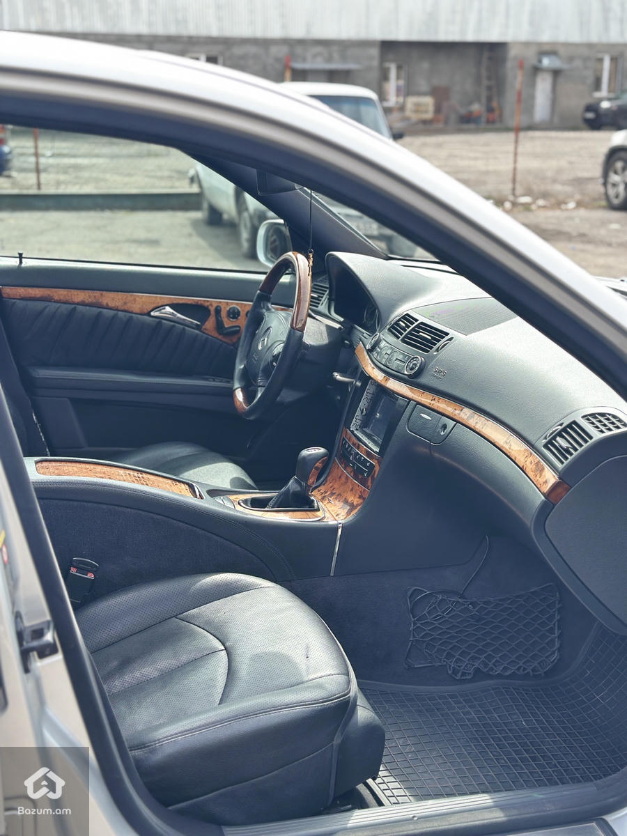 Mrcedes Benz E350 W211 - image 6