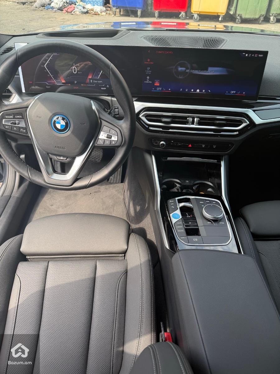 Bmw i4 edrive35 - image 8