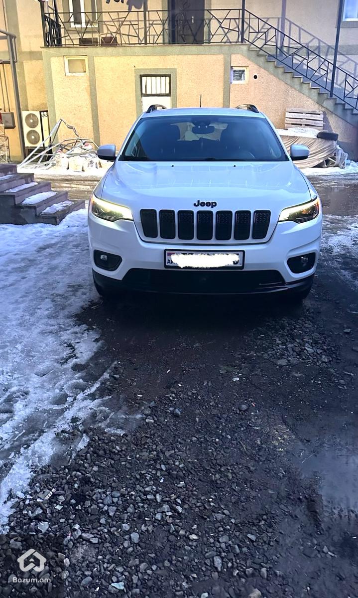 Jeep Cherokee 4x4 - image 1