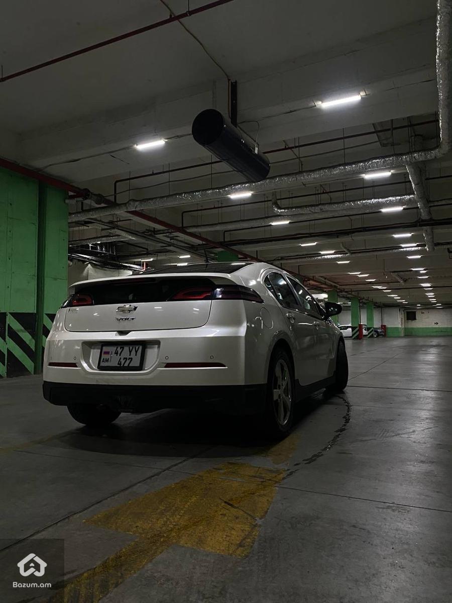 Chevrolet Volt 2013 - image 2