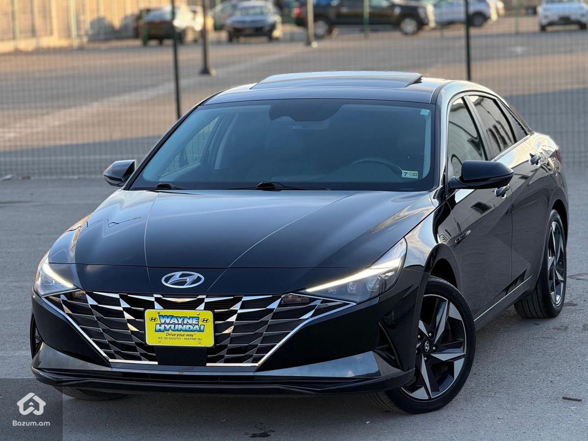 Hyundai Elantra - image 17