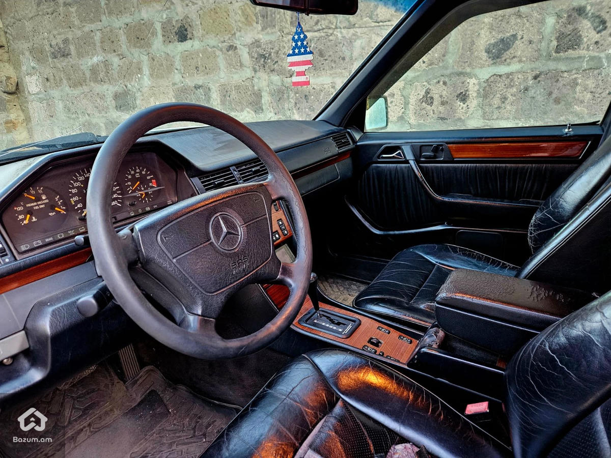 Mercedes-benz E320 w124 - image 5