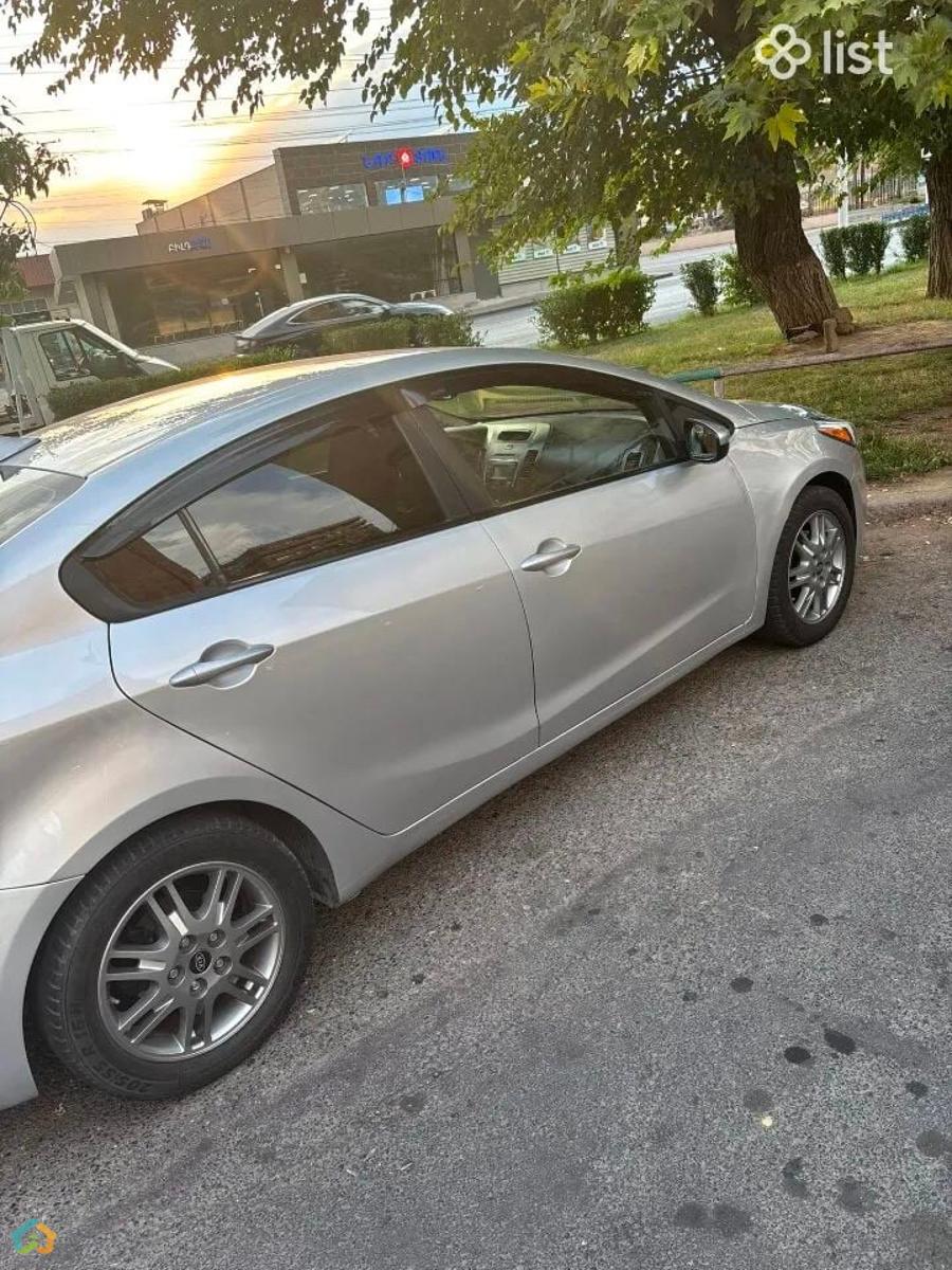 Kia Forte  - image 7