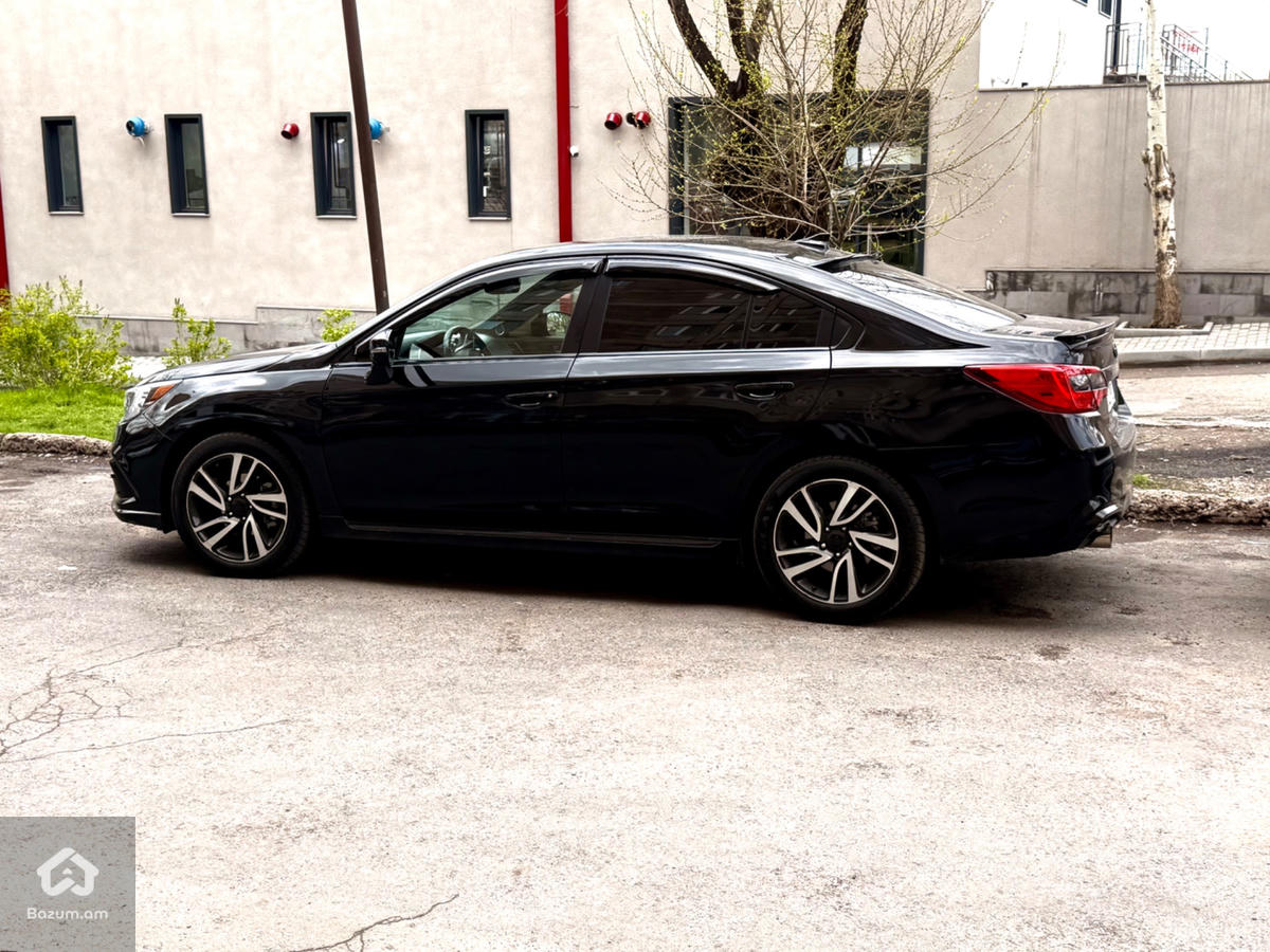Subaru Legacy Sport - image 6