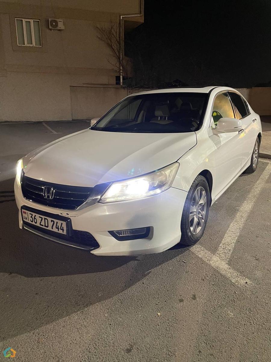 Honda accord - image 1