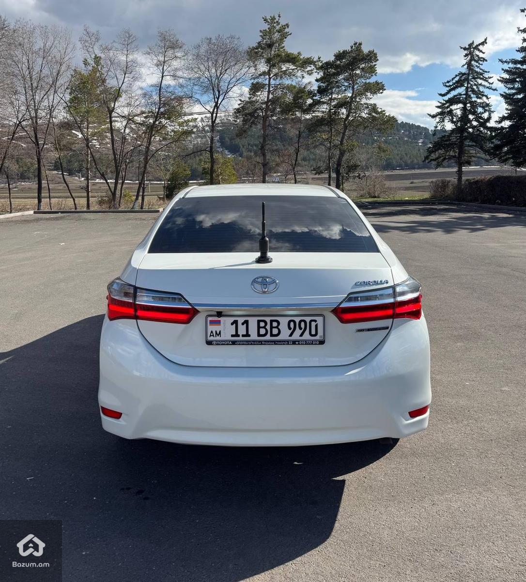 Toyota Corolla - image 6