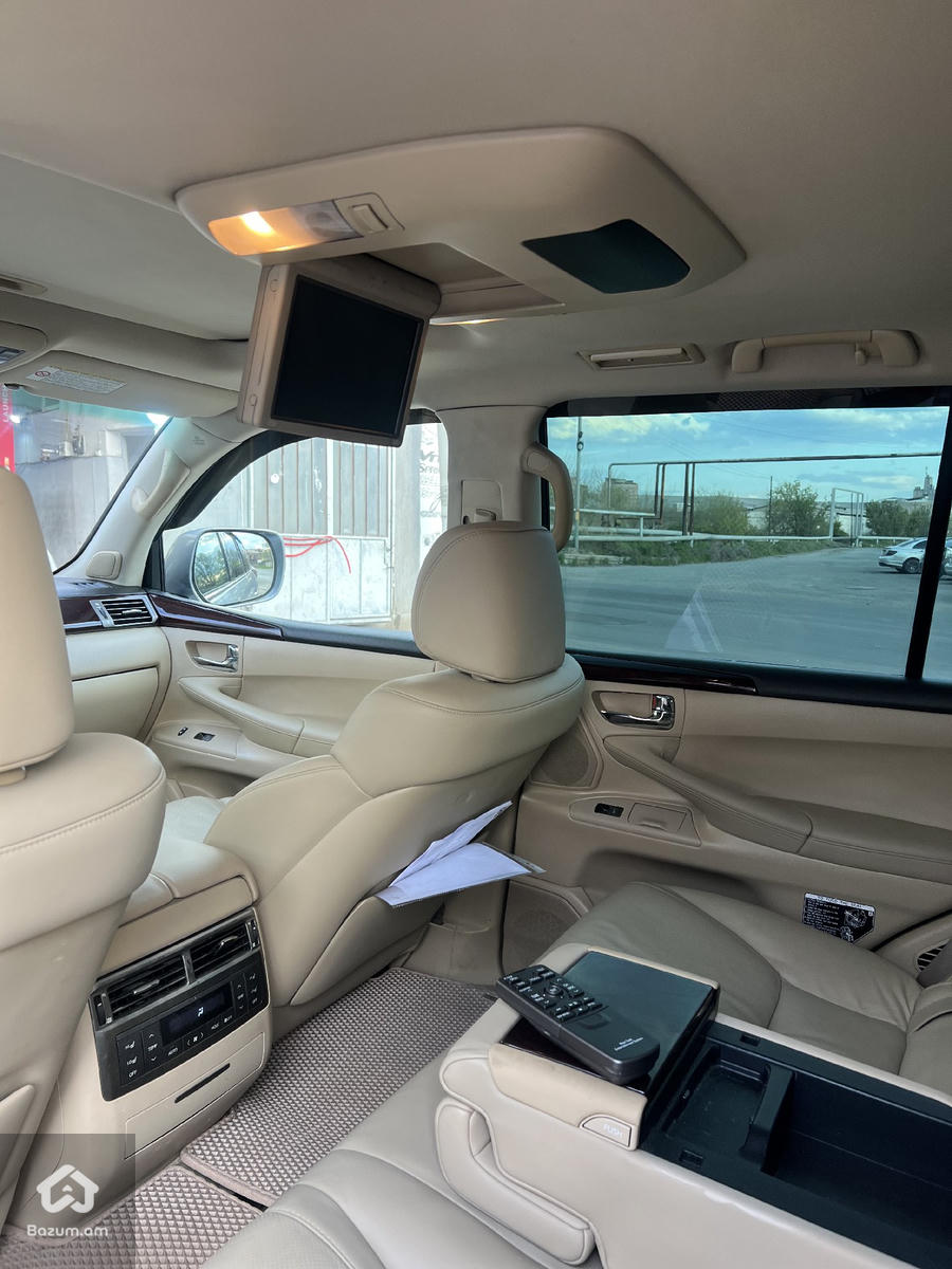 Lexus Lx570 F-Sport - image 32
