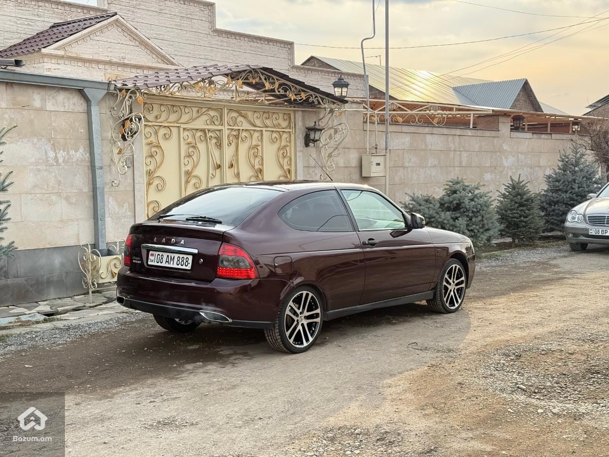 Lada Priora Coupe  - image 11