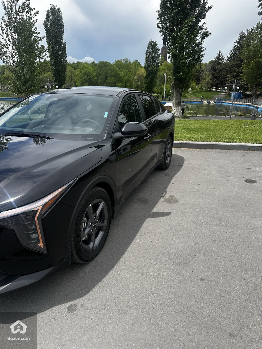 Kia k4 - image 13