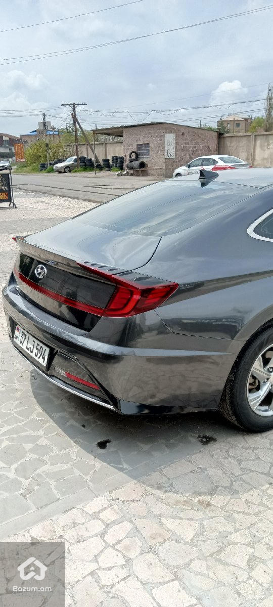 Hyundai sonata - image 4
