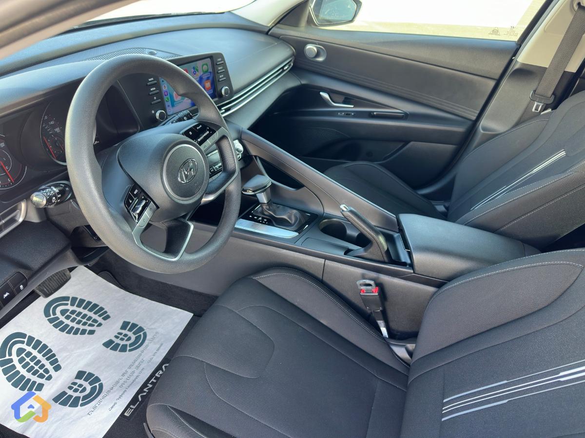 Hyundai Elantra CN7 - image 12