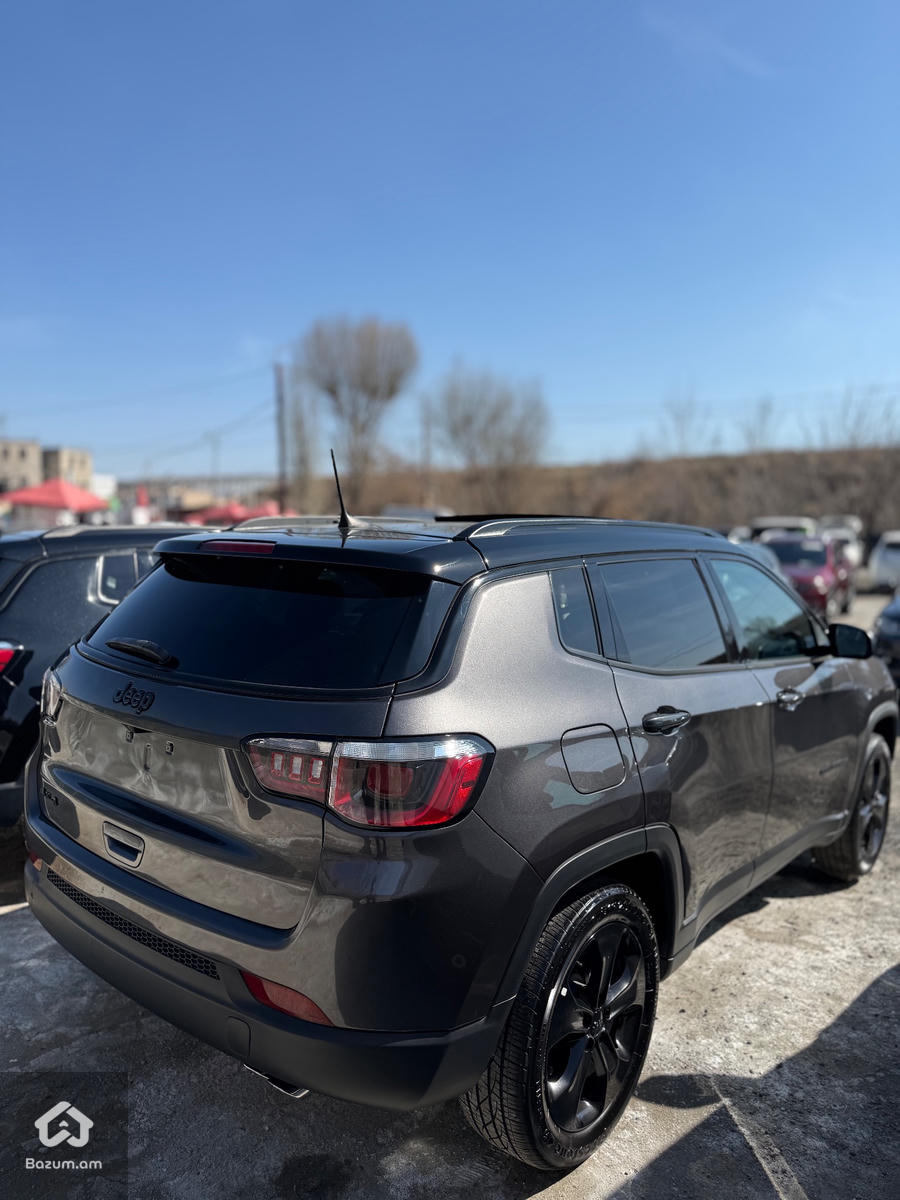 jeep compass - image 15