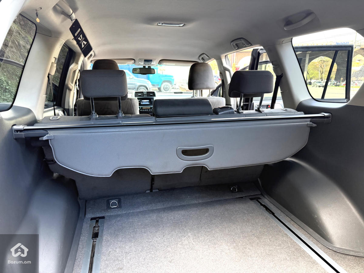 Land Cruiser Prado - image 10