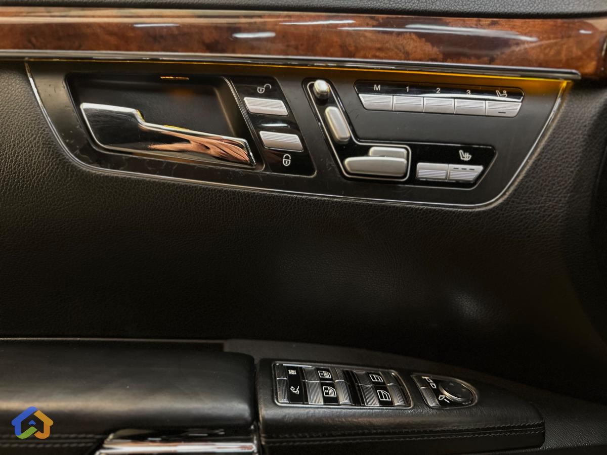Mercedes-Benz w221 S-Class - image 8