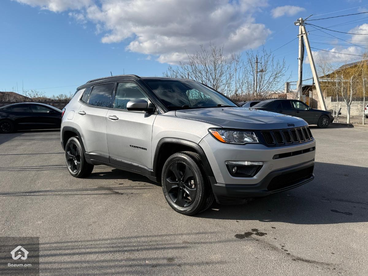 JEEP COMPASS LATITUDE AWD 2019 - image 1