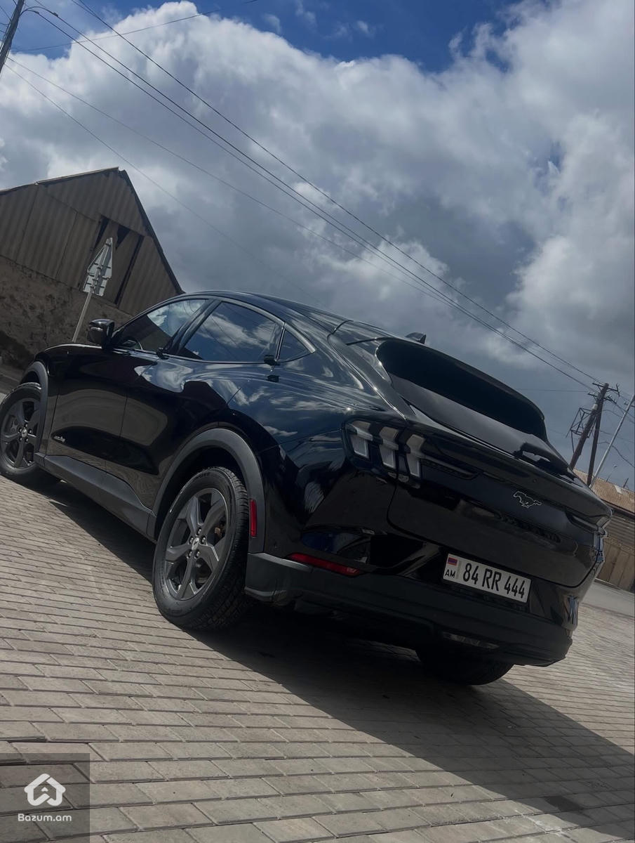 Ford mustang - image 5