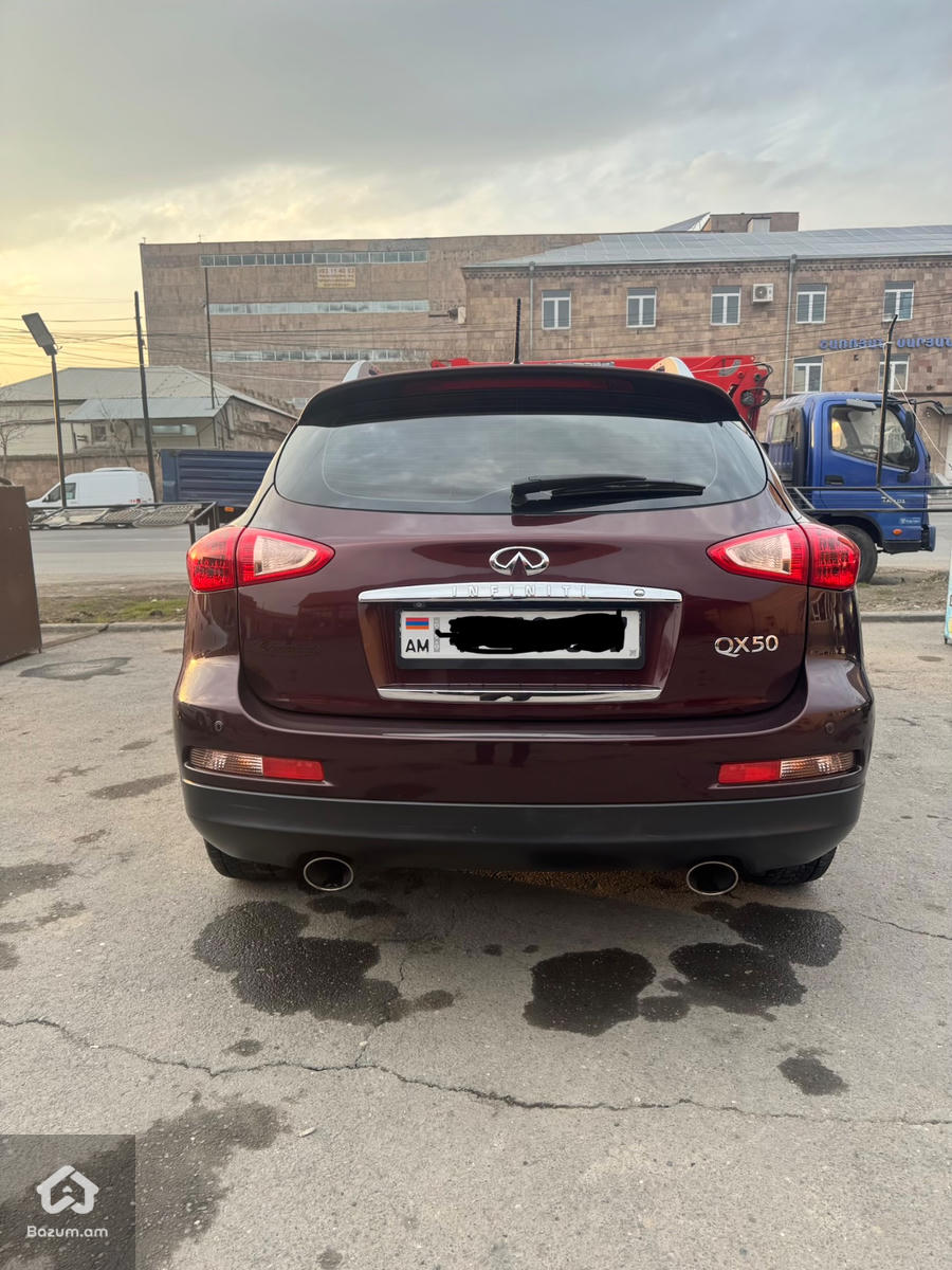 Infiniti QX50  - image 3