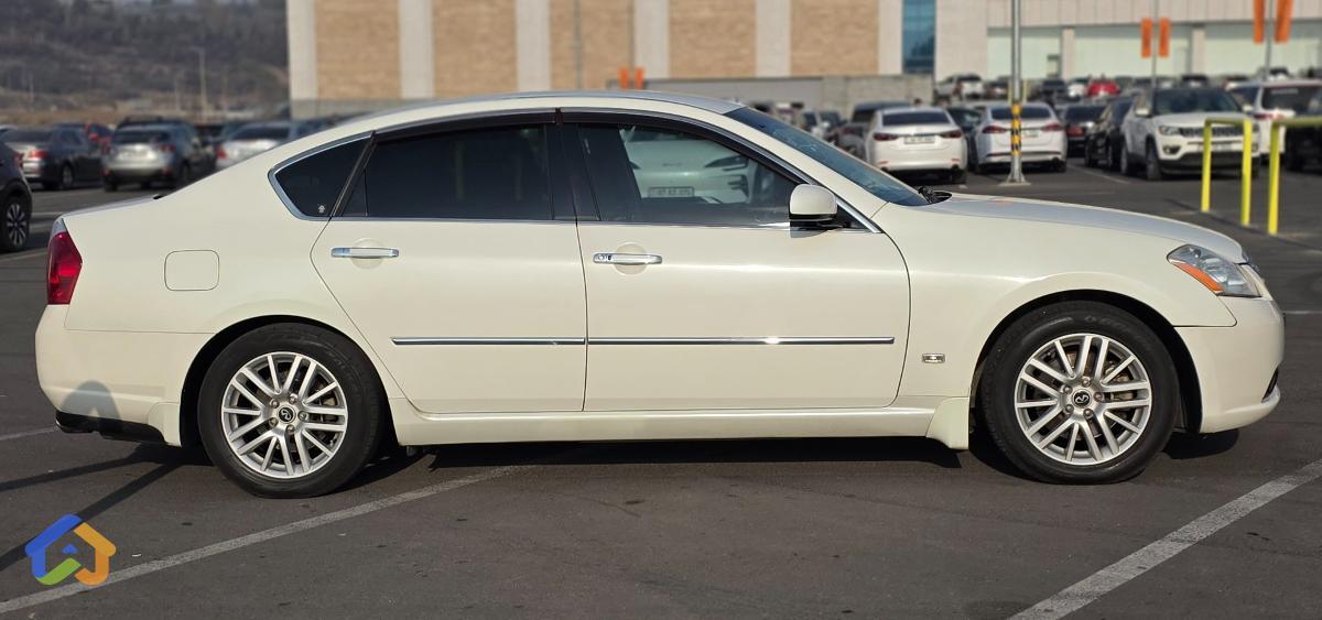 Nissan Fuga - image 7