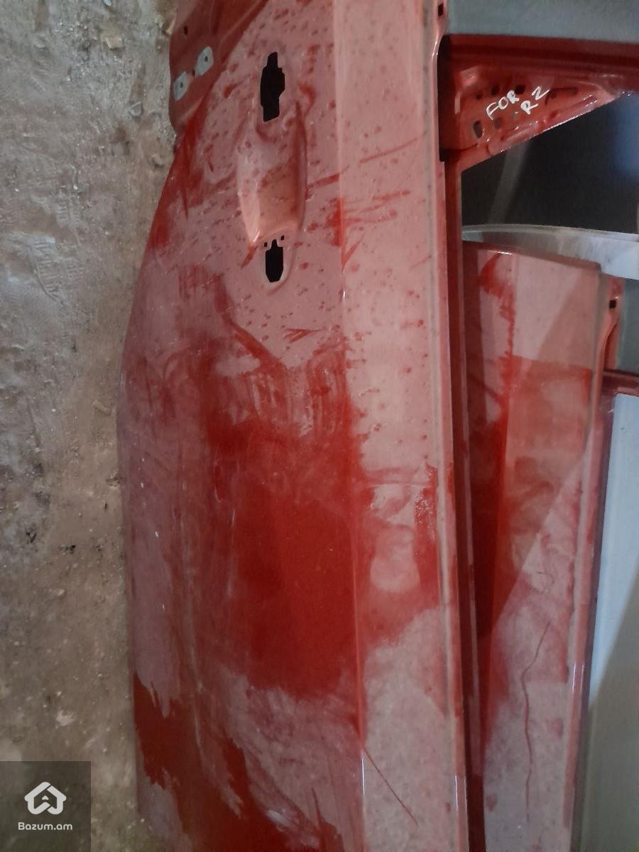 Կիա Ֆորտեի հետևի դռներ