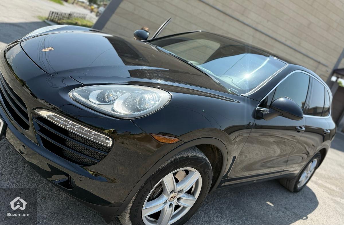 Porshe Cayenne - image 2