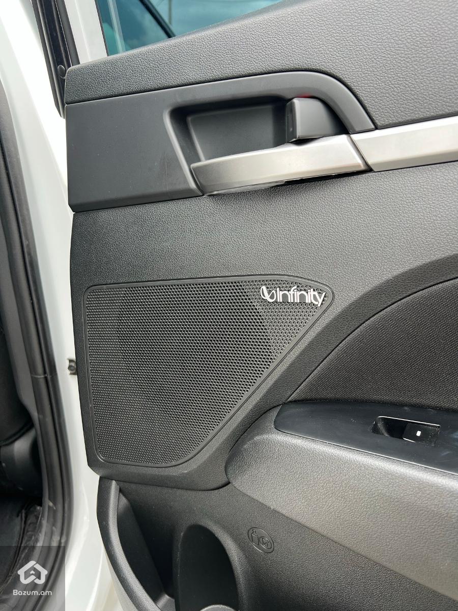 Hyundai Elantra Value Edition 2.0 - image 11