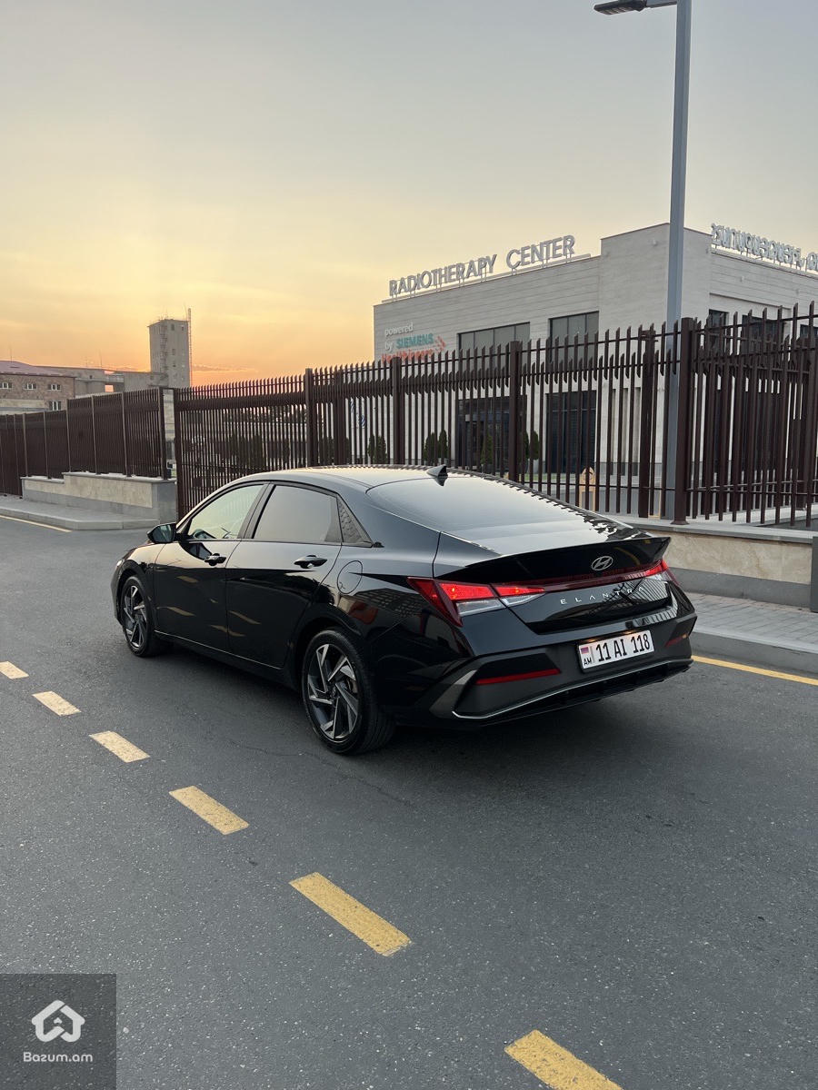 HYUNDAI ELANTRA 2025 - image 5
