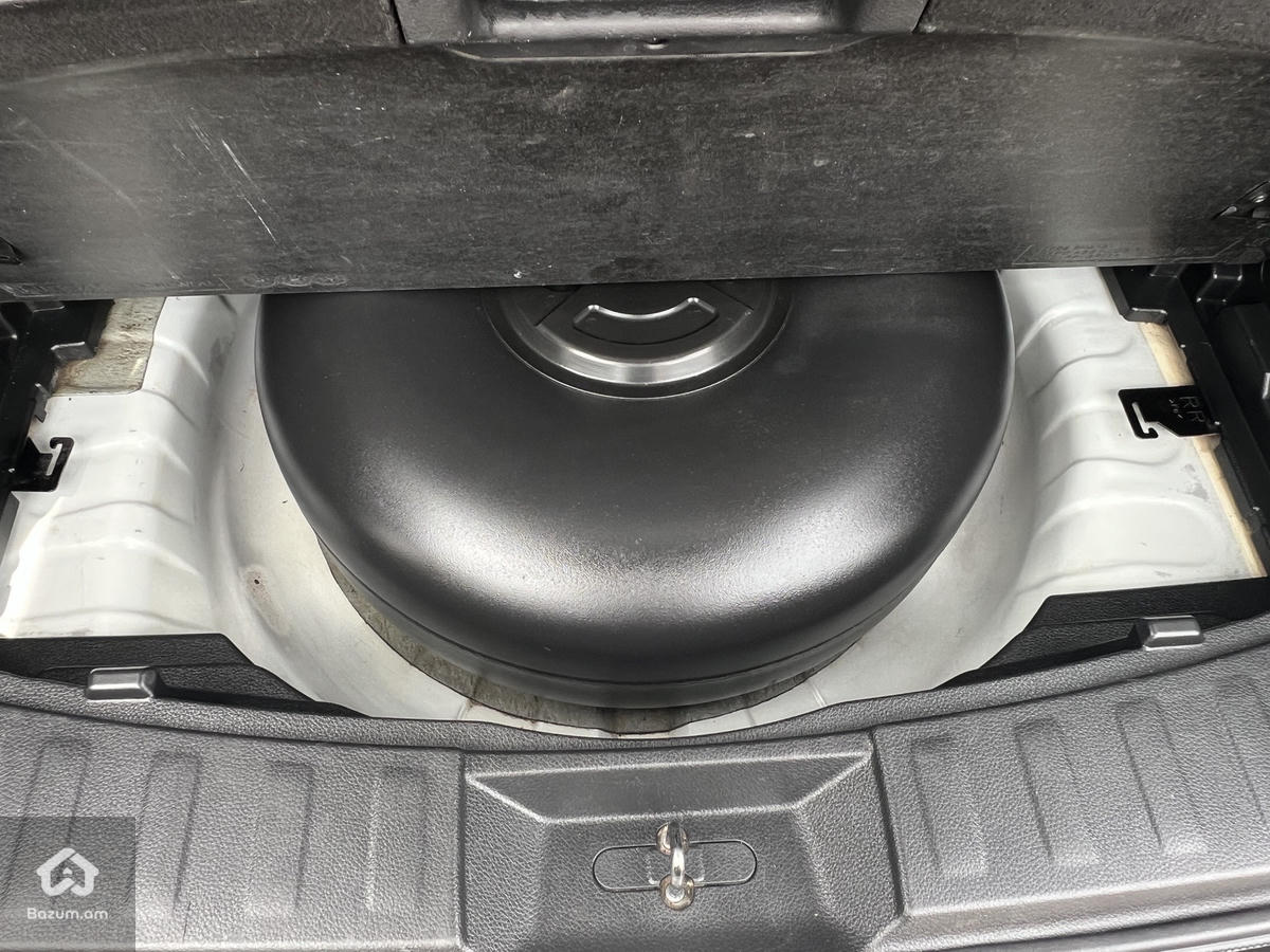 Nissan Rogue 2018 - image 13