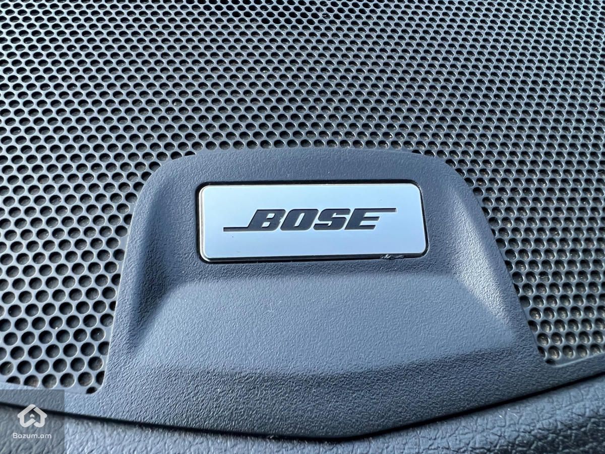 Nissan Altima  - image 12