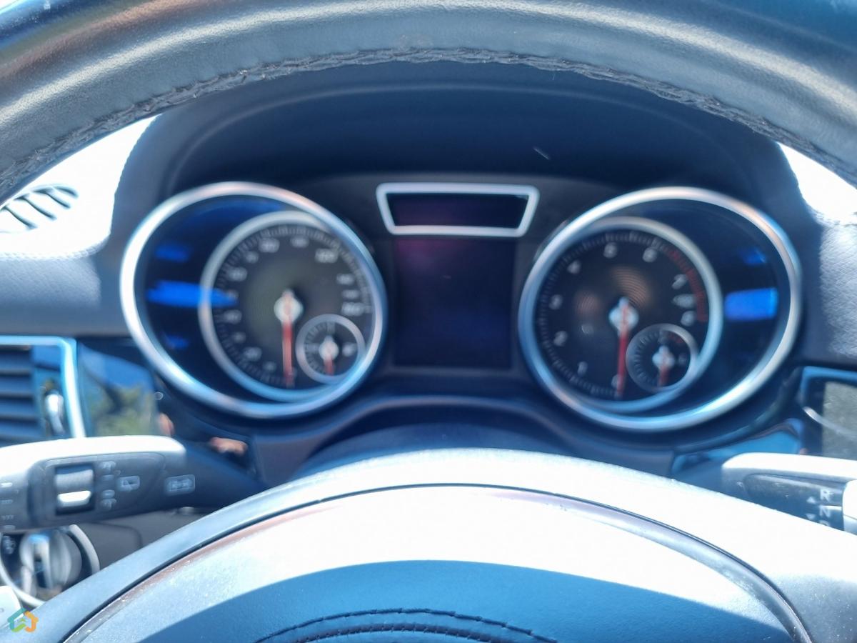 Mersedes-Benz - image 4