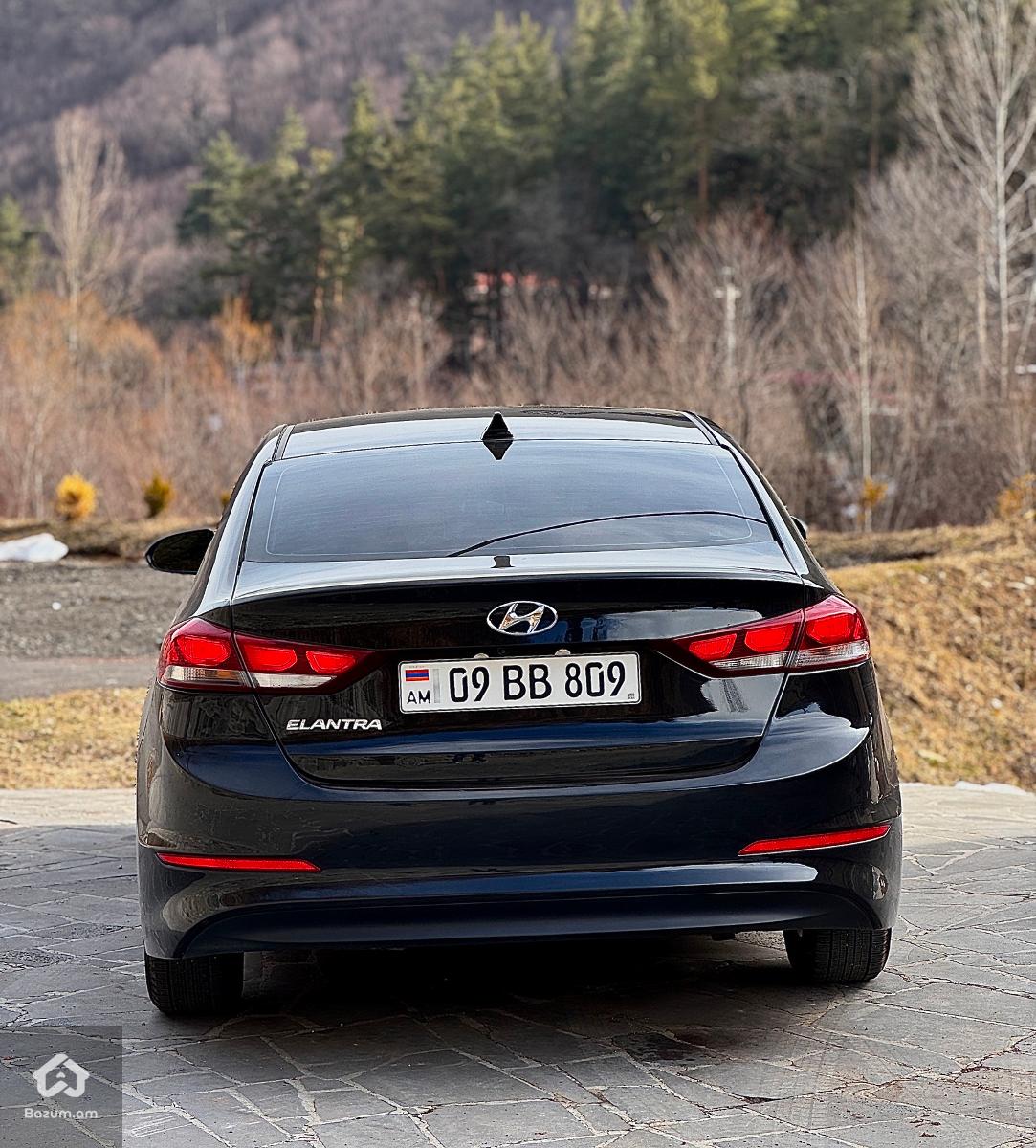 Hyundai Elantra - image 4