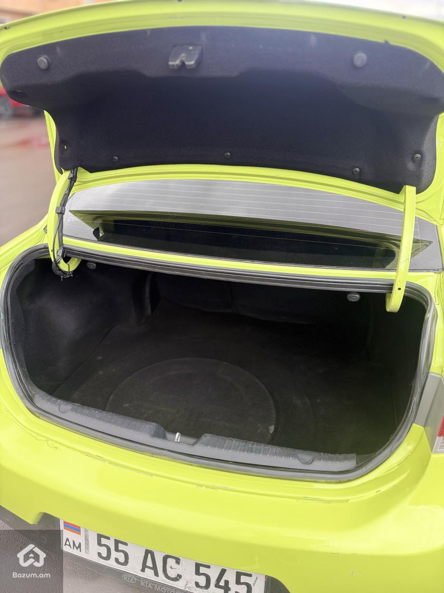 Kia Cerato cupe - image 5