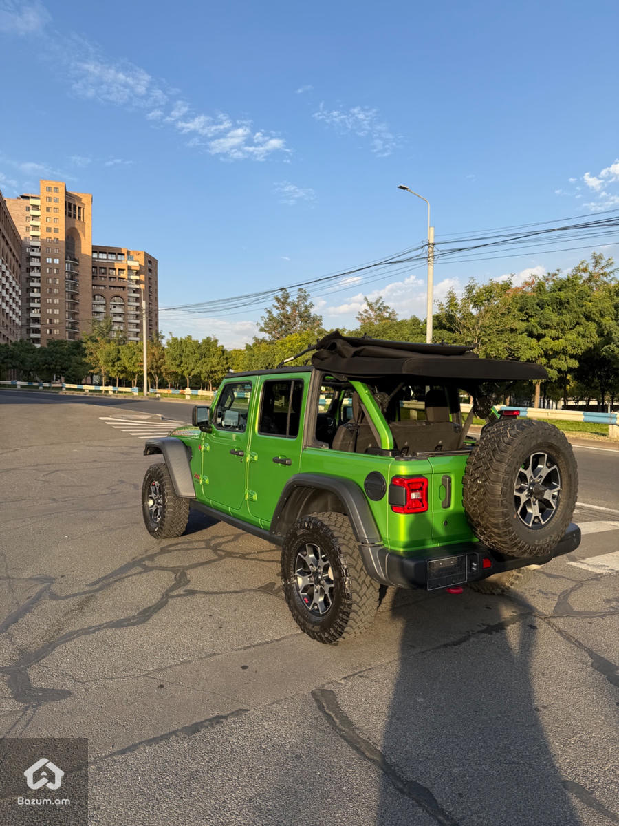 Jeep  Wrangler - image 3