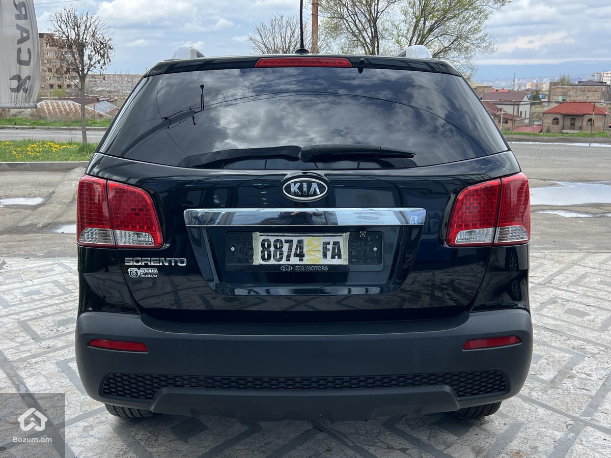 Kia Sorento 2011 - image 5