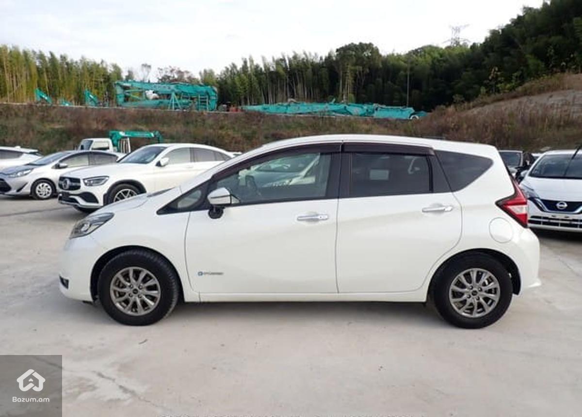 Nissan Note E-Power Hybrid MEDALIST 2016թ - image 8